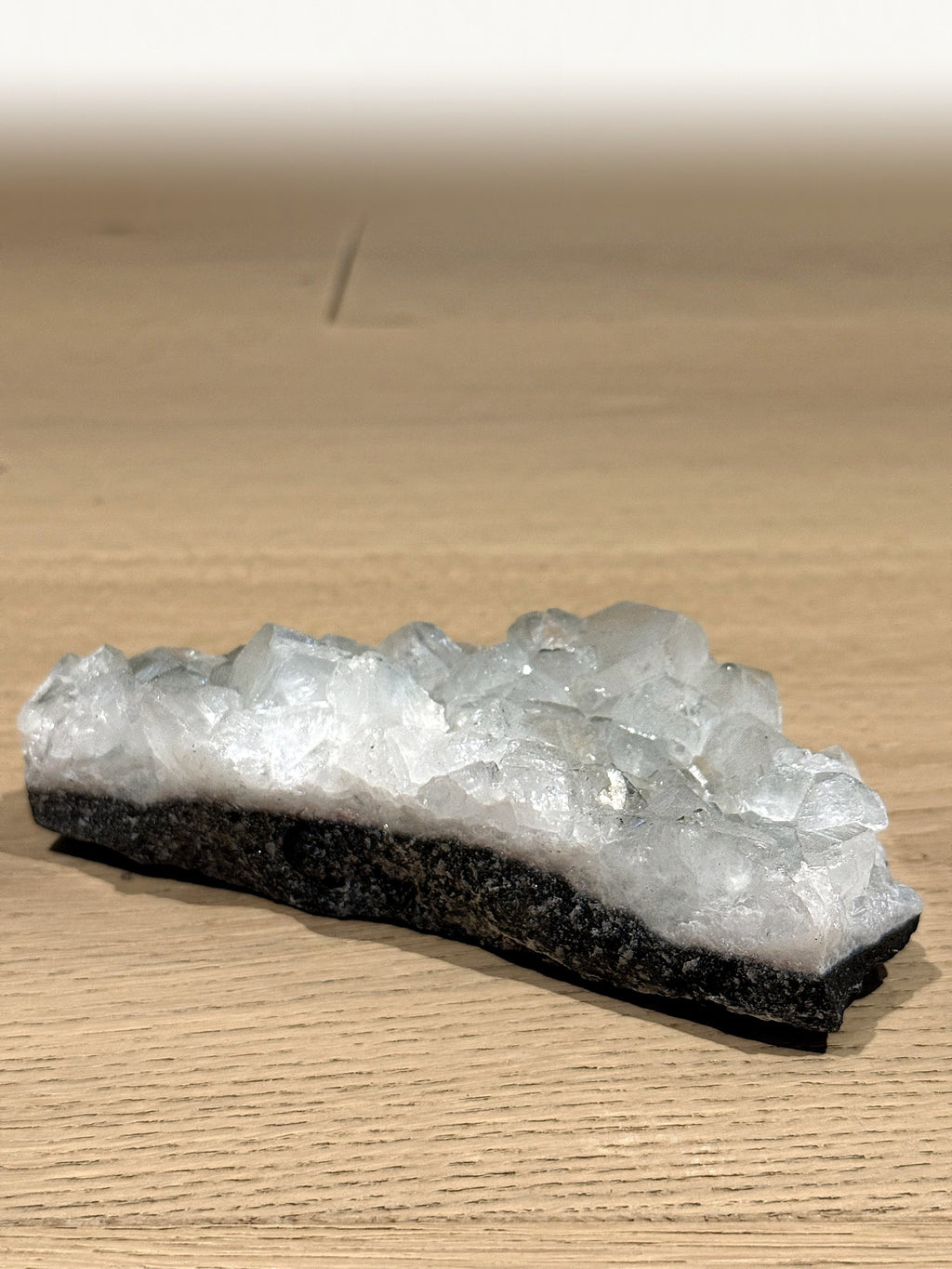 Side view of the apophyllite cluster on basalt